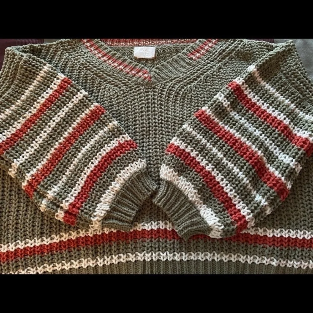 POL oversized Chenille Knit Olive Sweater - Picture 2 of 3